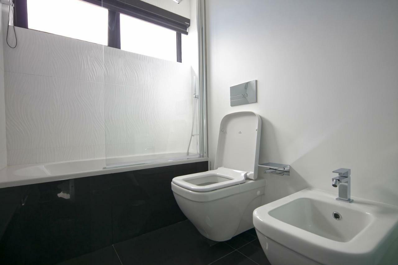 Spacious Luxury With A Great View, Funchal, Free Wifi And Parking Apartamento Funchal (Madeira)